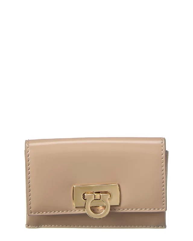 Keychains with fun designs-Ferragamo Gancini Clasp Leather Card Holder